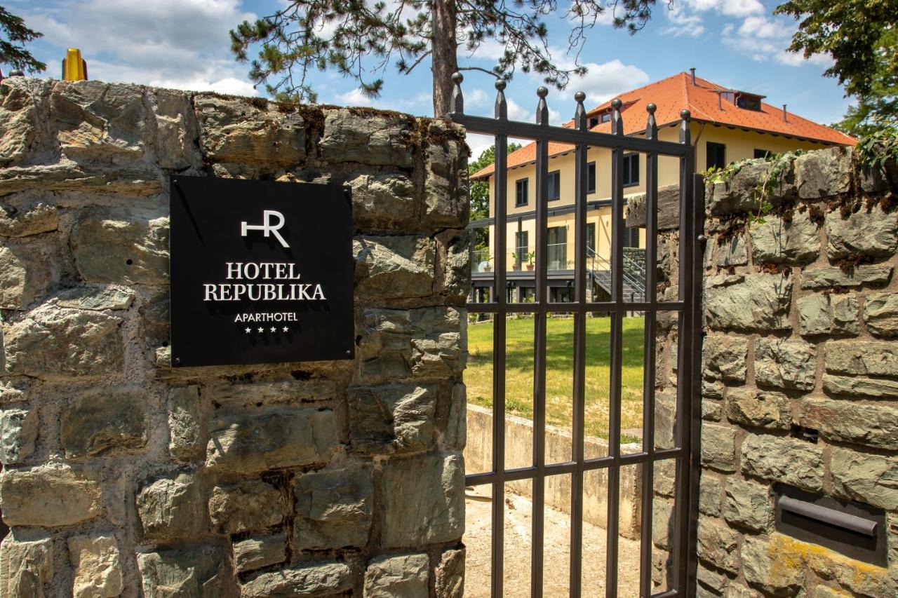 Hotel Republika Zagreb Extérieur photo